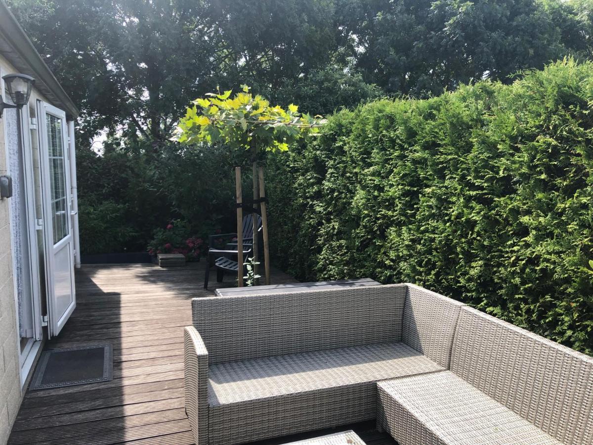 chalet hensbroek Buitenkant foto